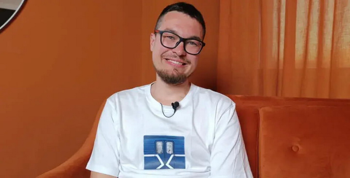 Жыві, любі, рыхтуйся і пасягай на перамогу. Мастацтвазнаўца Мікіта Моніч распавёў «Еўрарадыё» пра сваю нацыянальную ідэю
