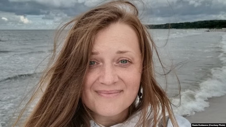 Паэтка Наста Кудасава: «Беларусам вельмі самотна ва ўсіх кутках сьвету. Нам не хапае цеплыні і надзеі»