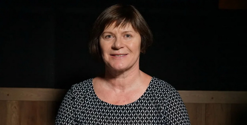 «Па што ідзеш, народ беларускі?»: як не страціць сваю чалавечнасць і сябе. Размова з Евай Вежнавец 