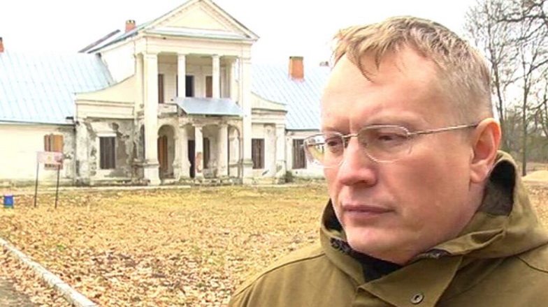 У бізнесоўца Паўла Падкарытава адбіраюць сядзібу ў Падароску  