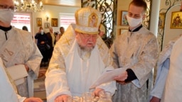 «Просяць не маліцца за зьняволеных». Архіяпіскап Арцемій раскрыў, чаму стаў непажаданым для РПЦ