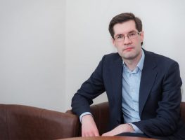 Сяргей Зікрацкі: Прафесійных адвакатаў з ліцэнзіямі ўсё меней  