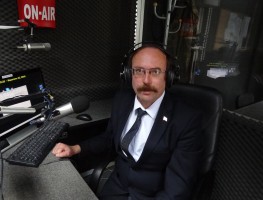 Вячаслаў Сіўчык: У першую чаргу прайграюць людзі ў пагонах   