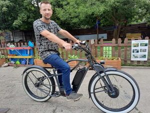 Беларускі інжынер у эміграцыі: Мару стварыць у Польшчы вытворчасць электрычных ровараў